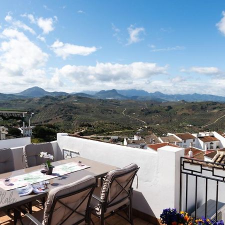 Olive Tree Bed And Breakfast Olvera Luaran gambar